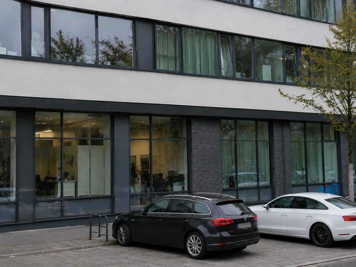 Professionelle Gebäudereinigung: Bürogebäude in Göttingen