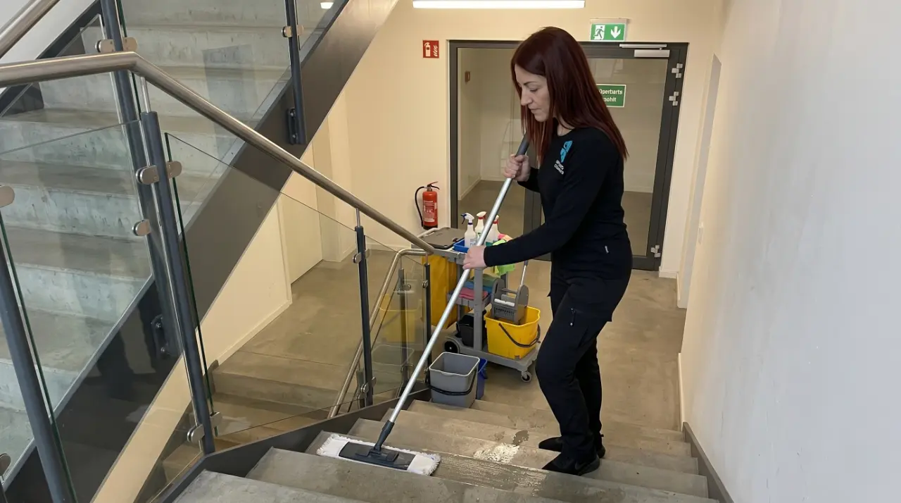 Professionelle Treppenhausreinigung durch ConceptCleaning