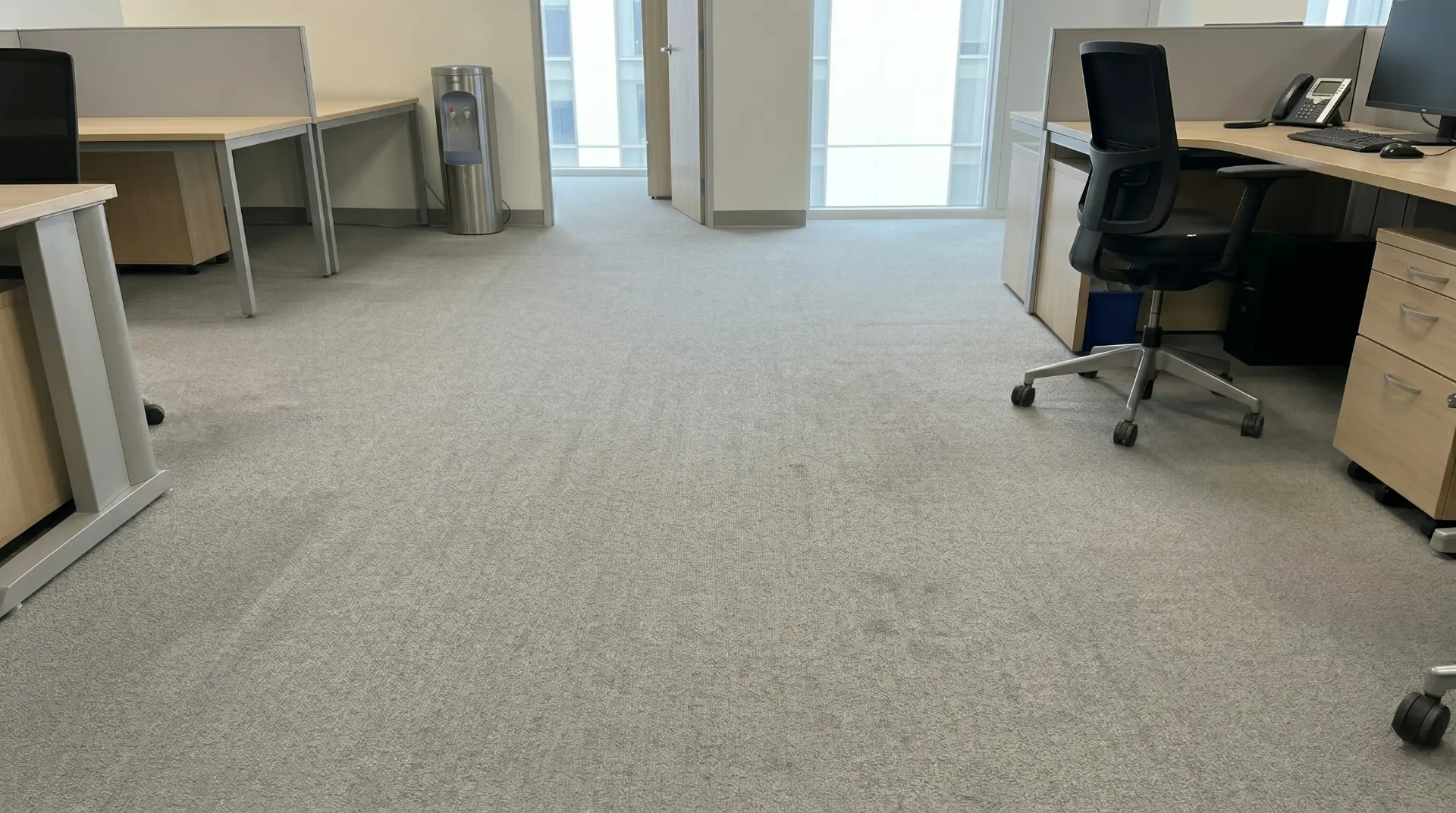 Büro nach der professionellen Reinigung in Göttingen