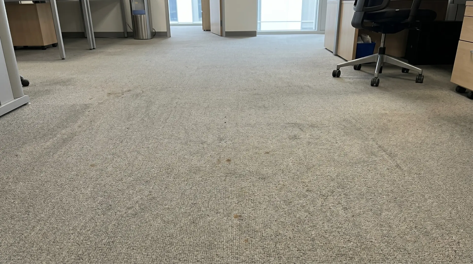Büro vor der professionellen Reinigung in Göttingen